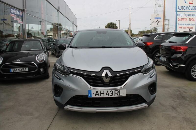 Cinzento Usado 2021 Renault Captur Equilibre SUV | € 16.000 (Preço justo) - Imagem 1/4
