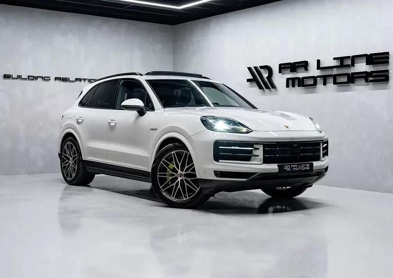Usado Porsche Cayenne 470 HP (345 kW) 2024 Branco SUV