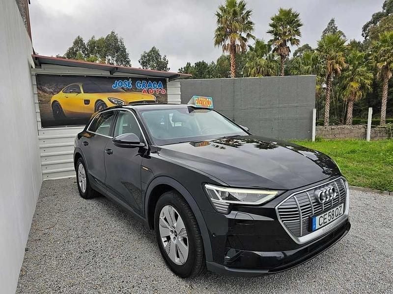 Usado Audi e-tron 300 kW (408 HP) 2020 Preto SUV