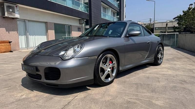 Usado Porsche 911 320 HP (235 kW) 2002 Cinzento