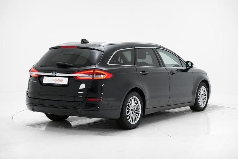 Usado Ford Mondeo 150 HP (110 kW) 2020 Preto