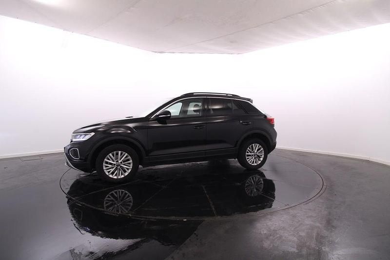 Usado VW T-Roc 110 HP (80 kW) 2023 Preto SUV