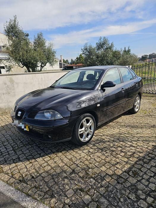 Usado Seat Cordoba 80 HP (58 kW) 2006 Sedan
