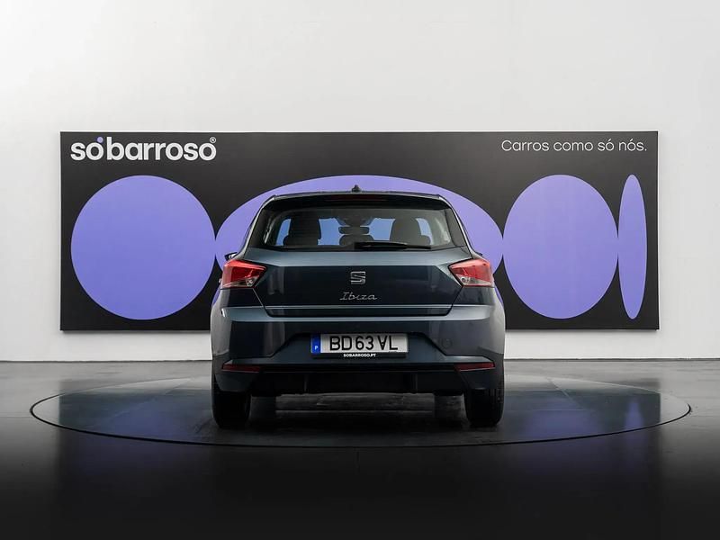 Usado Seat Ibiza Style 95 HP (69 kW) 2023 Cinza Citadino