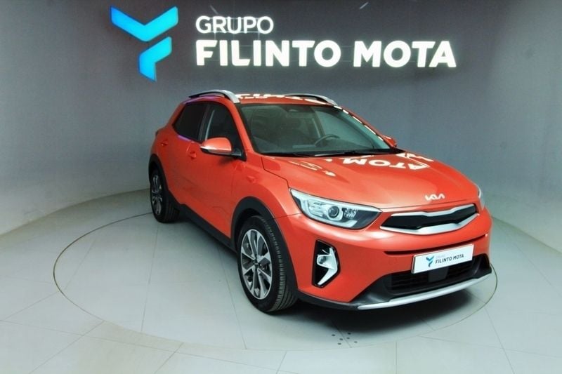 Vermelho Usado 2024 Kia Stonic SUV | € 19.190 (Preço elevado) - Imagem 1/1