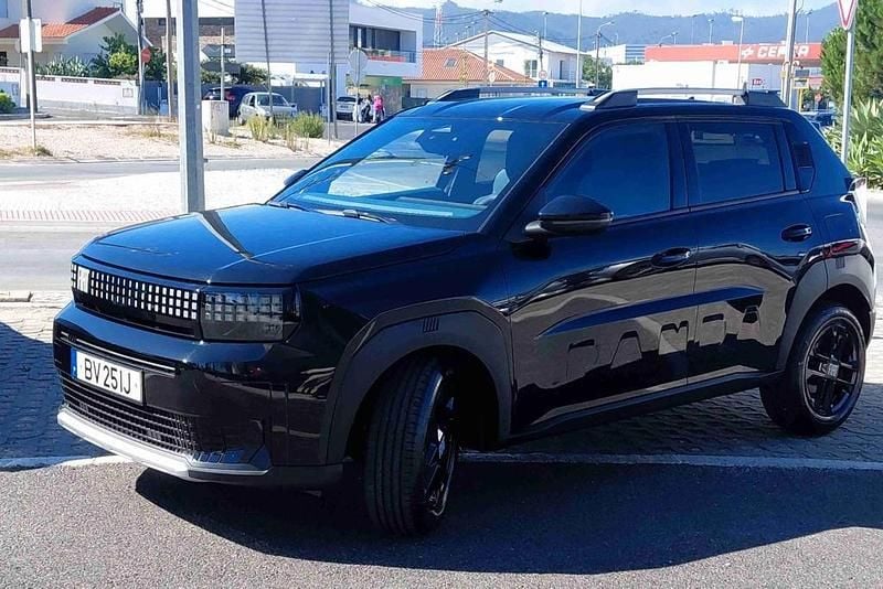 Preto Novo 2025 Fiat Panda Icon Citadino | € 22.100 (Preço justo) - Imagem 1/4