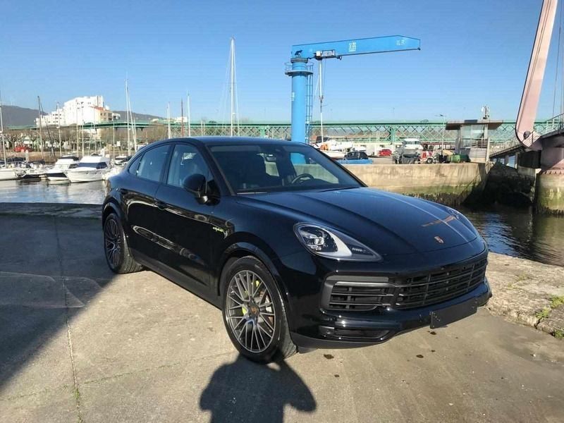 Preto Usado 2020 Porsche Cayenne SUV | € 87.900 (Preço elevado) - Imagem 1/4