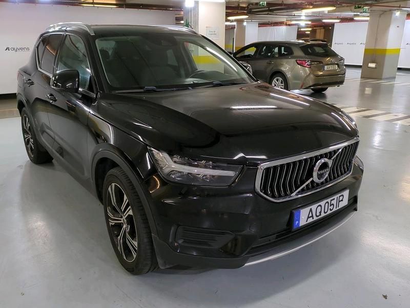 Usado Volvo XC40 Inscription 211 HP (155 kW) 2022 Preto SUV