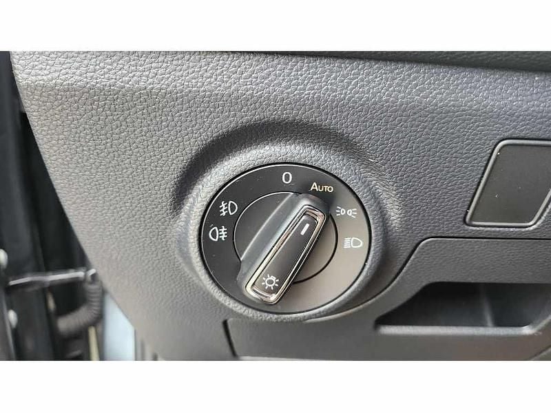 Usado Seat Arona FR 115 HP (84 kW) 2019 Cinzento claro metalizado SUV