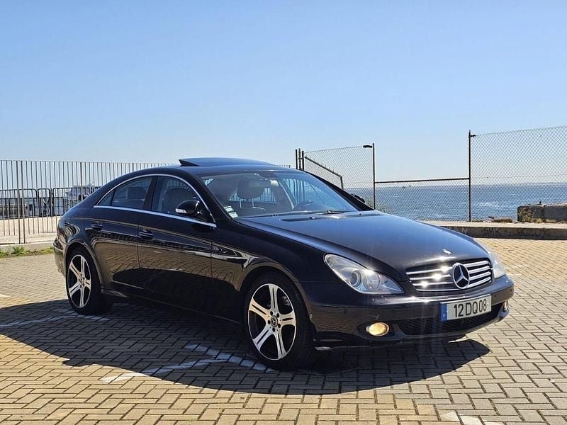 Preto Usado 2006 Mercedes CLS320 Coupé | € 10.900 - Imagem 1/4