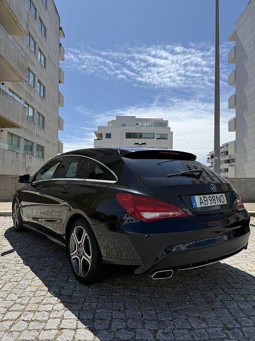 Usado Mercedes CLA180 Shooting Brake 109 HP (80 kW) 2016 Carrinha