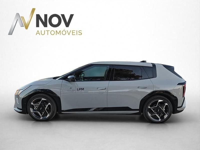 Usado Kia EV6 GT-Line 150 kW (204 HP) 2025 Vermelho SUV