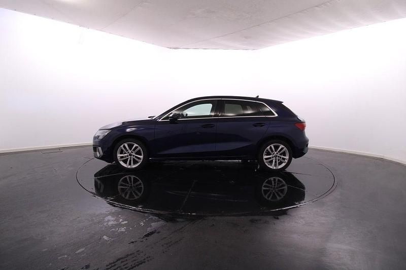 Usado Audi A3 Sportback e-tron 110 HP (80 kW) 2024 Azul Citadino