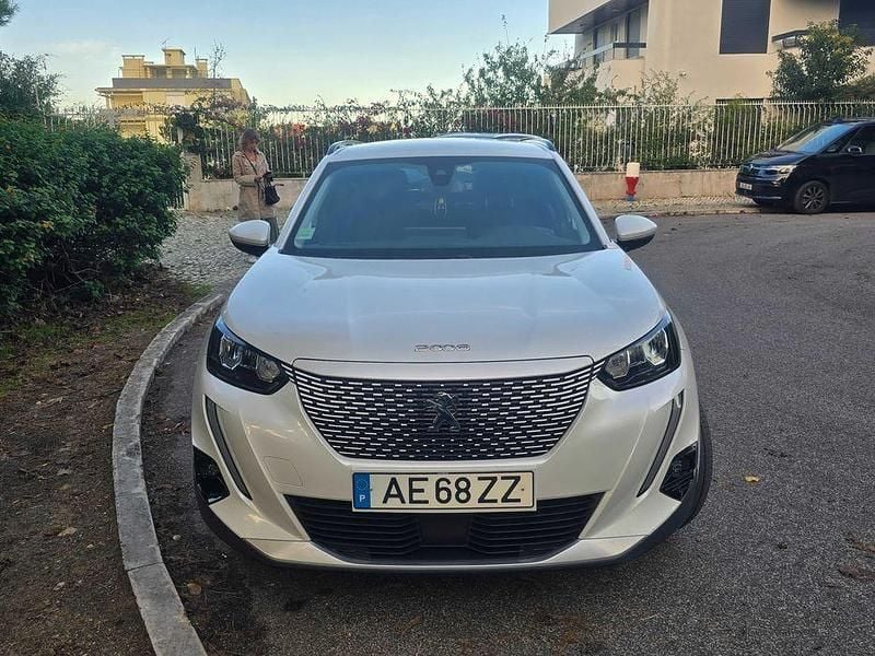 Usado 2021 Peugeot e-2008 SUV | € 16.500 (Super Preço) - Imagem 1/4