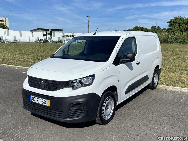 Branco Usado 2020 Peugeot Partner Monovolume | € 14.750 (Preço justo) - Imagem 1/1