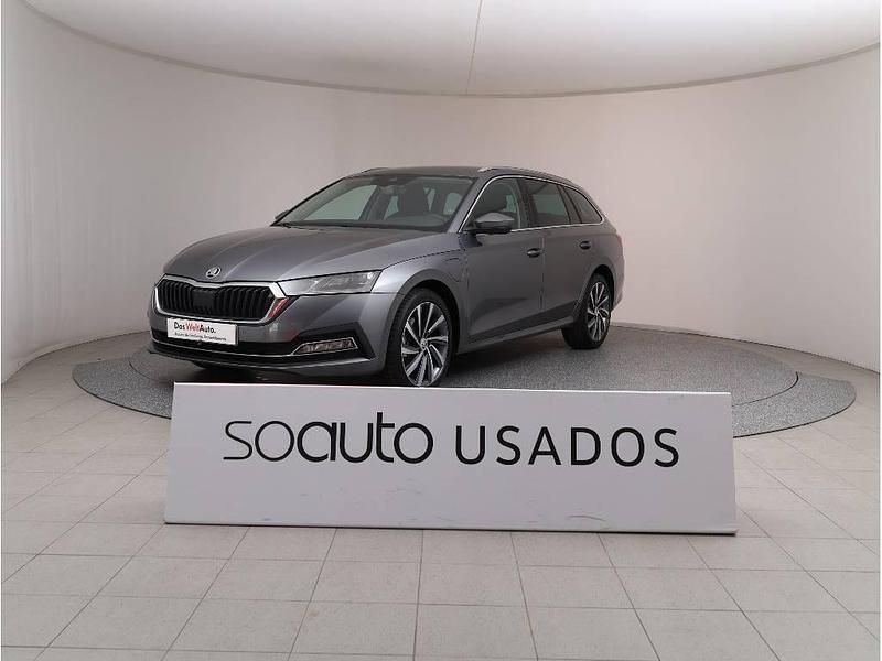 Cinzento Usado 2024 Skoda Octavia Carrinha | € 29.990 (Preço justo) - Imagem 1/4