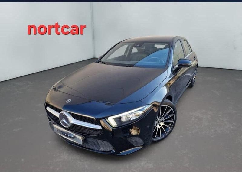 Usado Mercedes A180 Style 116 HP (85 kW) 2019 Preto