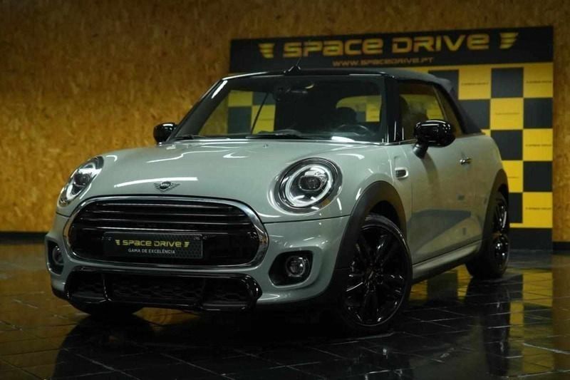 Cinzento Usado 2021 Mini Cooper Cabriolet Cabrios | € 32.900 - Imagem 1/4