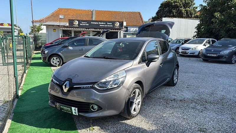 Cinza Usado 2015 Renault Clio IV GT-Line | € 12.800 (Preço justo) - Imagem 1/4