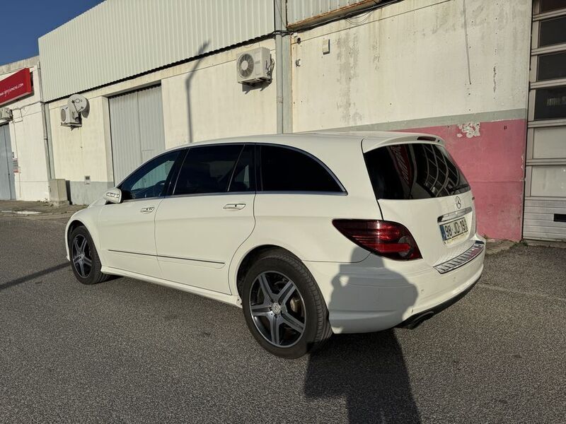 Usado 2010 Mercedes R300 Monovolume | € 15.000 - Imagem 1/4