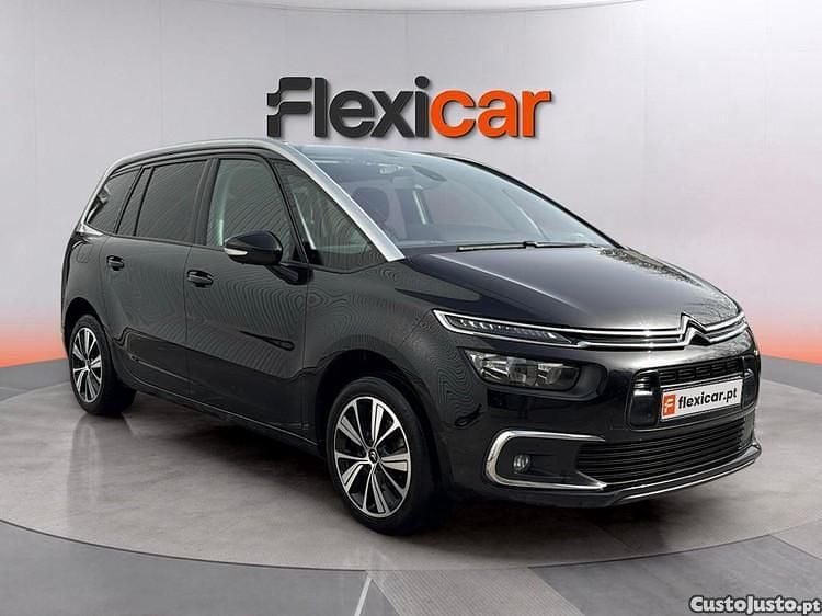 Usado Citroën C4 SpaceTourer Shine 130 HP (95 kW) 2018 Preto Monovolume