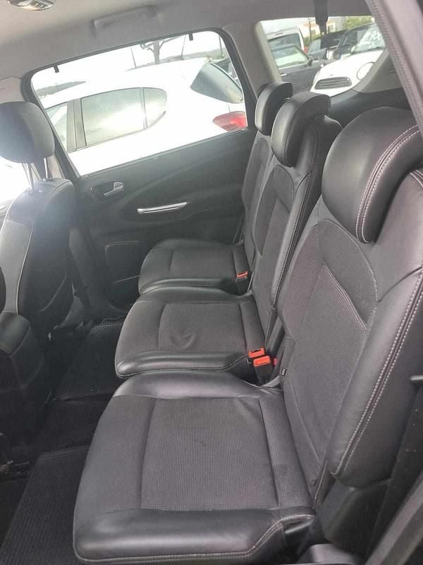 Usado Ford S-MAX S 140 HP (102 kW) 2008 Preto Monovolume