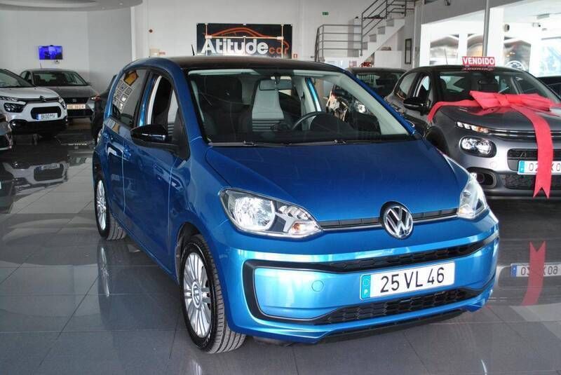 Azul Usado 2018 VW up! move up! Citadino | € 13.900 (Caro) - Imagem 1/4