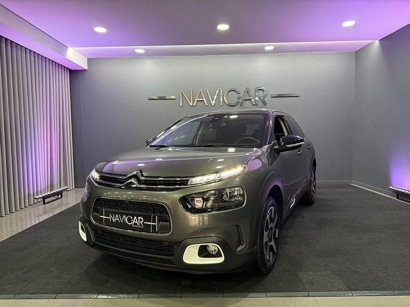 Cinza Usado 2020 Citroën C4 PureTech SUV | € 12.850 (Super Preço) - Imagem 1/4
