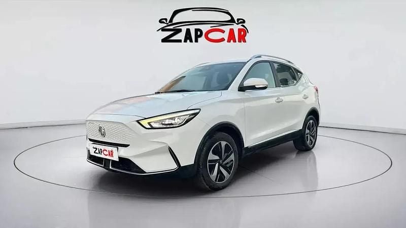 Branco Usado 2022 MG ZS Comfort Sedan | € 19.450 (Preço justo) - Imagem 1/4