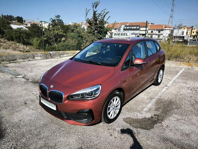 Usado BMW 216 Active Tourer Luxury Line 116 HP (85 kW) 2020 Bordeaux Monovolume