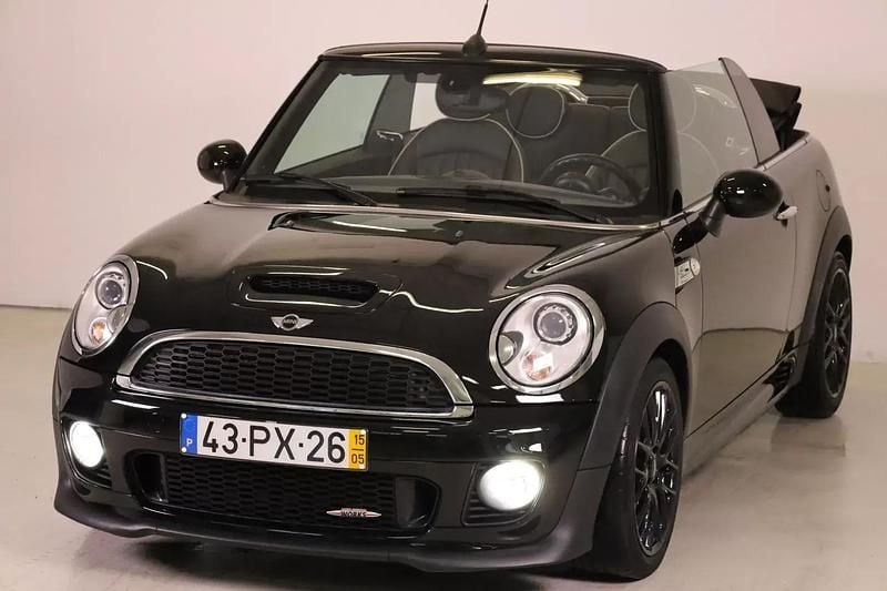 Usado Mini John Cooper Works Cabriolet 211 HP (155 kW) 2015 Preto Cabrios