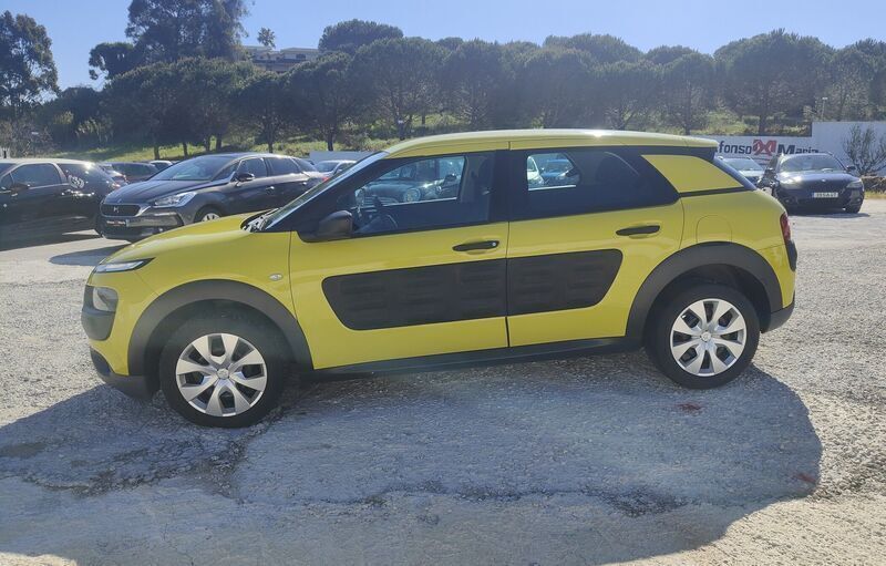 Usado Citroën C4 Feel 82 HP (60 kW) 2016 Amarelo