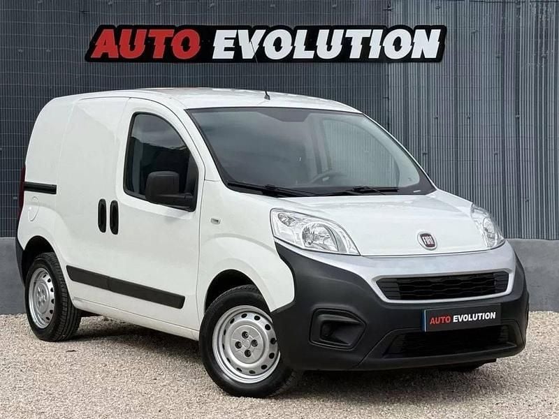 Usado Fiat Fiorino 80 HP (58 kW) 2019 Branco Monovolume