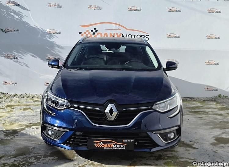 Azul Usado 2018 Renault Mégane GrandTour Zen Carrinha | € 11.900 (Preço justo) - Imagem 1/1
