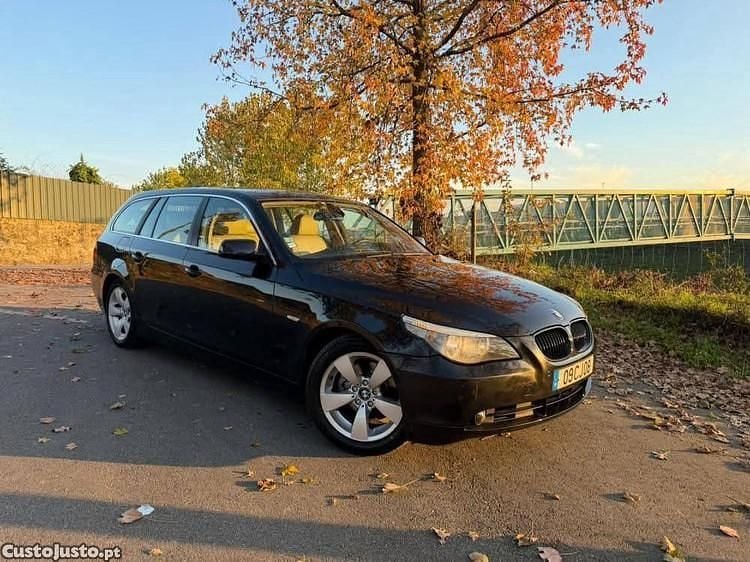 Azul Usado 2006 BMW 520 Carrinha | € 7.990 - Imagem 1/1