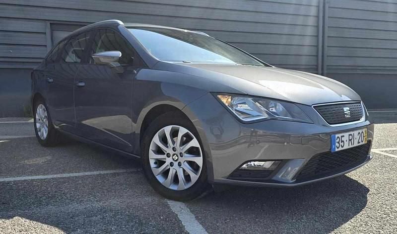 Cinzento Usado 2016 Seat Leon Ecomotive Carrinha | € 12.990 (Bom preço) - Imagem 1/4