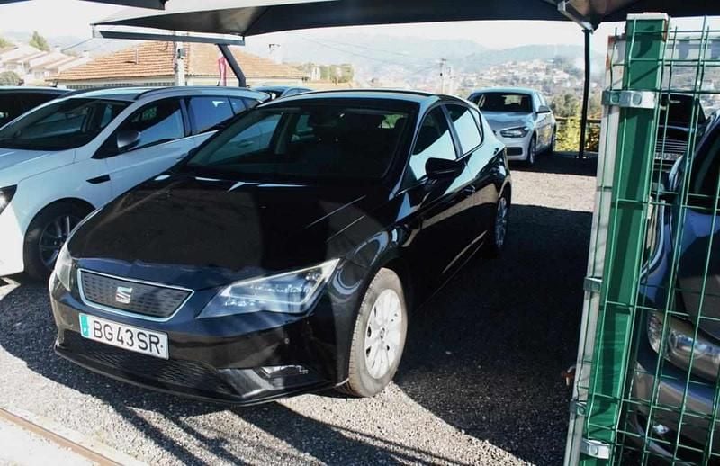 Preto Usado 2014 Seat Leon Ecomotive Citadino | € 11.900 (Preço justo) - Imagem 1/4