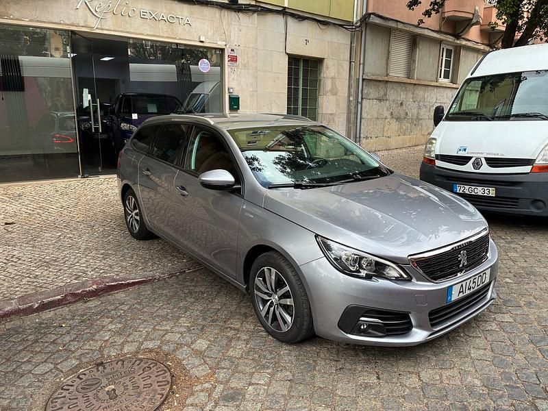 Usado Peugeot 308 Style 130 HP (95 kW) 2021 Cinza Carrinha