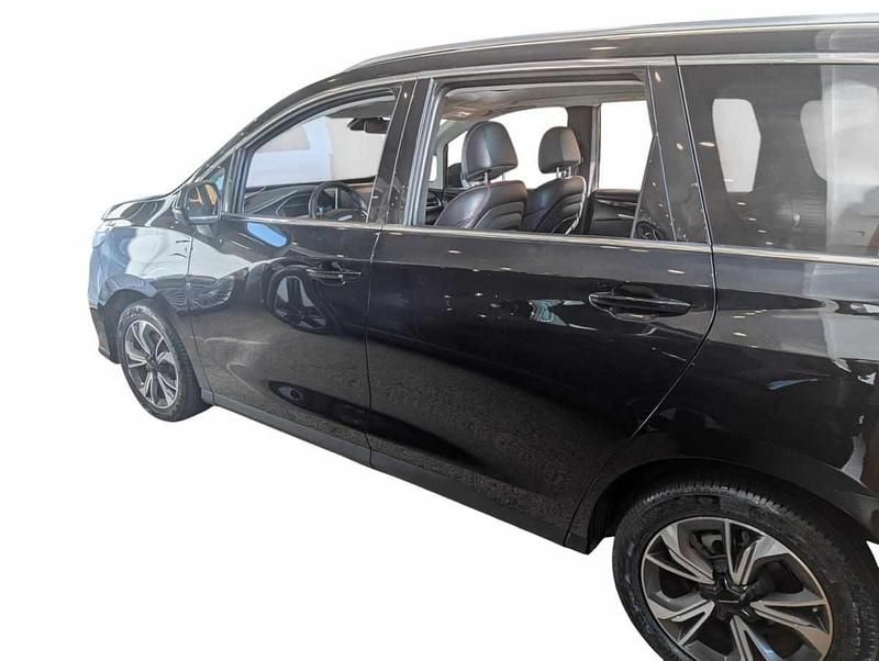 Usado Maxus eDeliver 3 130 kW (177 HP) 2022 Preto Van