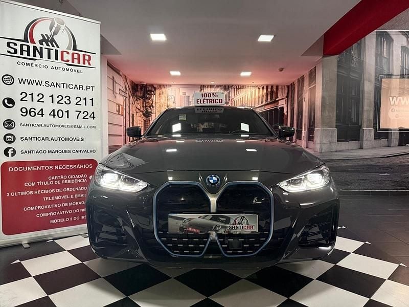 Azul Usado 2023 BMW i4 Sedan | € 49.990 (Preço justo) - Imagem 1/4