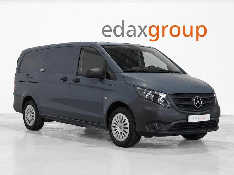 Cinzento Usado 2021 Mercedes e-Vito Monovolume | € 18.990 - Imagem 1/4