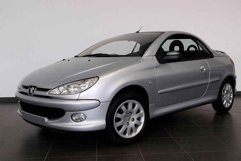 Usado 2002 Peugeot 206 CC Cabrios | € 4.900 - Imagem 1/4