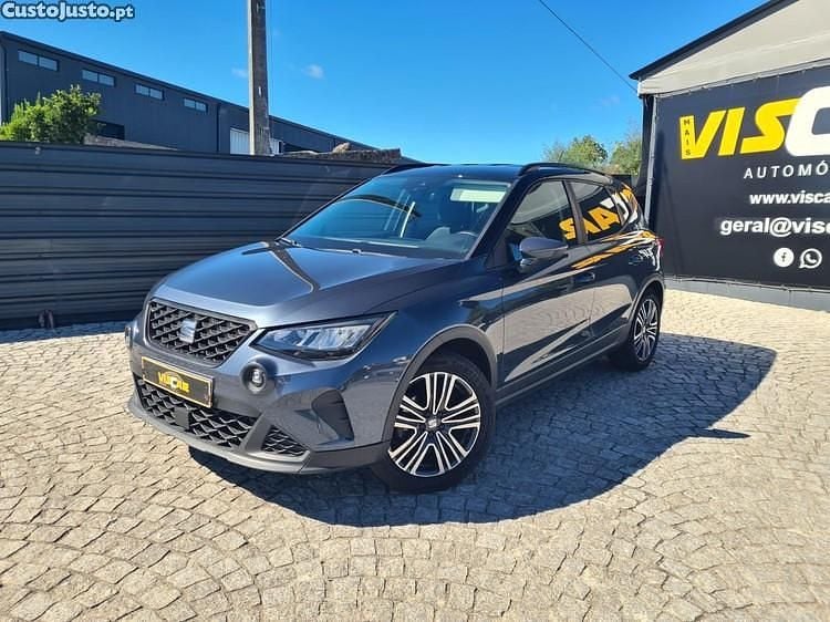 Cinza Usado 2023 Seat Arona Style SUV | € 17.990 (Preço justo) - Imagem 1/1