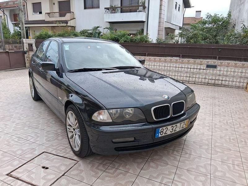 Usado 1998 BMW 320 Sedan | € 3.999 (Preço justo) - Imagem 1/4