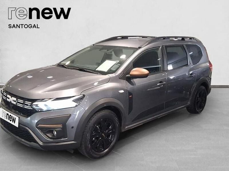 Cinzento Usado 2025 Dacia Jogger Expression Monovolume | € 21.990 - Imagem 1/4