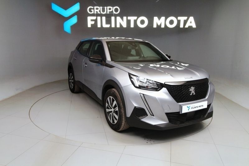 Cinzento Usado 2023 Peugeot 2008 Active SUV | € 18.480 (Preço justo) - Imagem 1/1