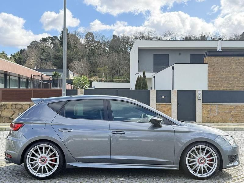 Usado Seat Leon CUPRA 280 HP (205 kW) 2016 Sedan