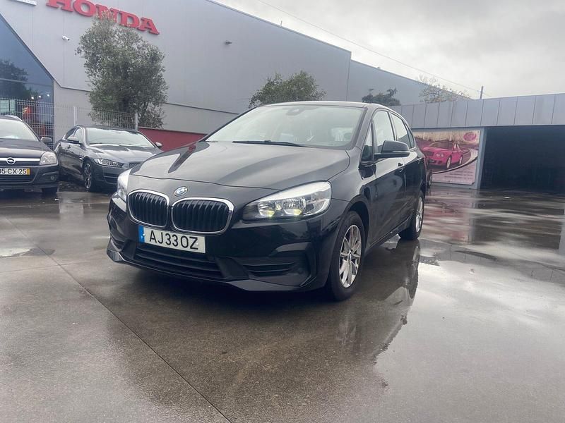 Usado BMW 216 Active Tourer Sport Line 116 HP (85 kW) 2021 Preto Monovolume