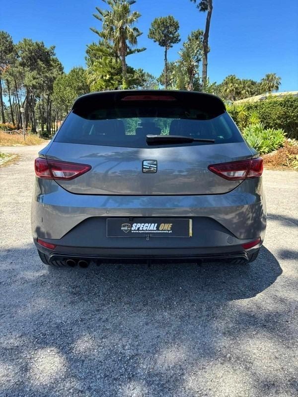 Usado Seat Leon FR 150 HP (110 kW) 2013 Cinza