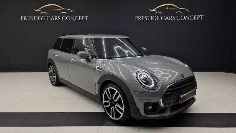 Cinzento Usado 2020 Mini One D Clubman Sport Carrinha | € 26.750 - Imagem 1/4